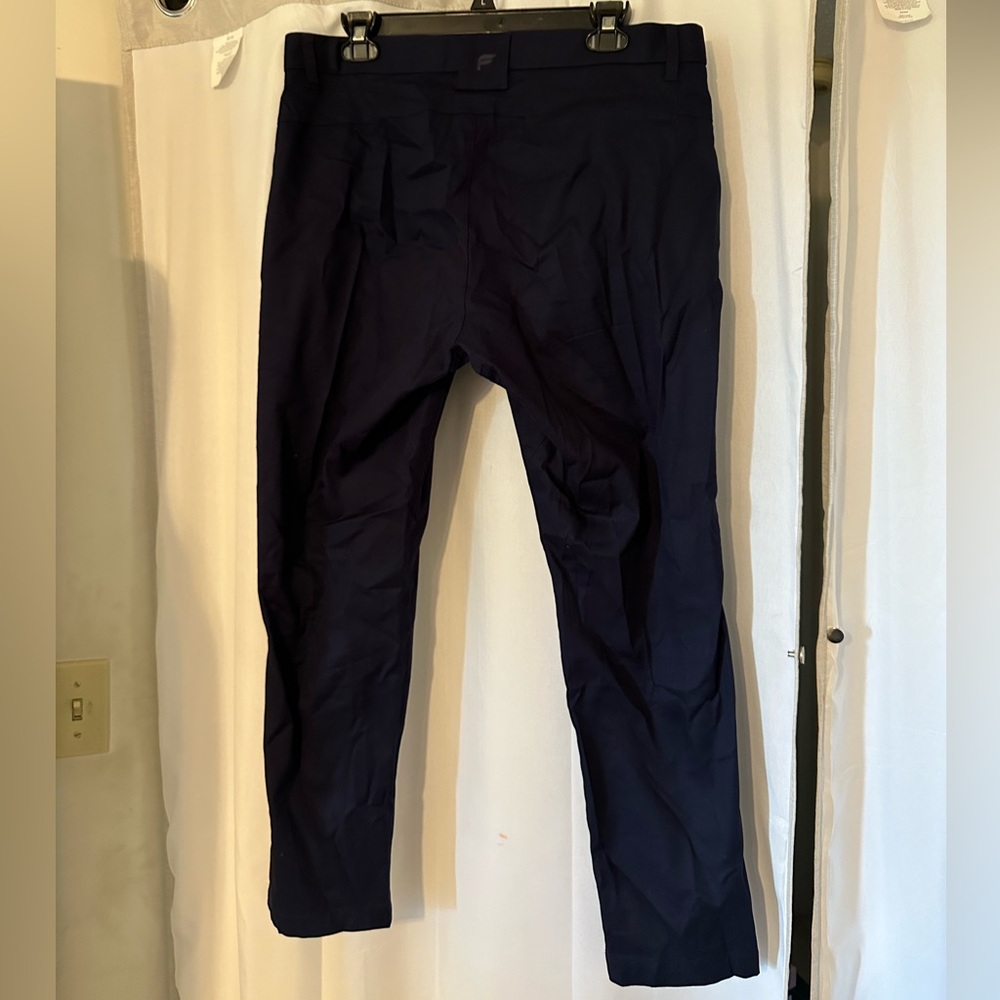 Men’s Fabletics Navy Blue The High Side Chino Pant - Picture 3 of 9